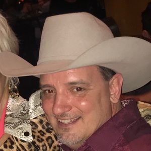 Meet your Posher, Ronnie